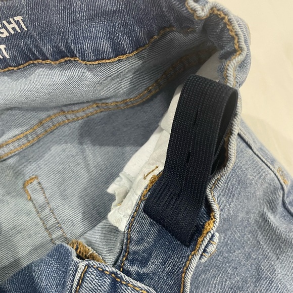 Gap straight jeans ⭐️adjustable waistband on the inside - Picture 2 of 4
